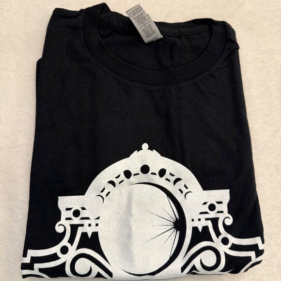 Mercyhurst University Eclipse Tshirt - Picture 2 of 6